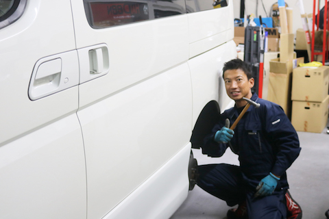 断られてた車のヘコミ修理、大阪のデントスマイルが解決いたします！