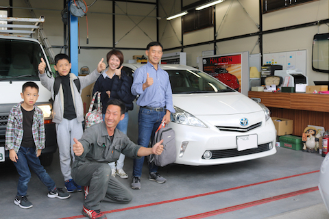 ヘコミ修理・フロントガラス修理・鈑金塗装・カーラッピング、ご依頼ありがとうございます！