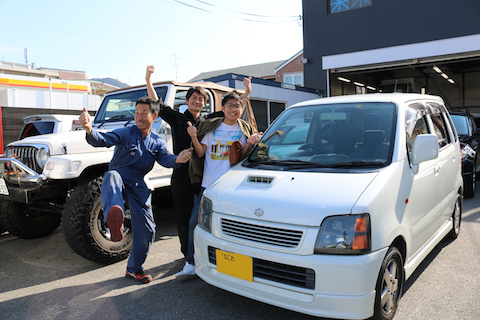 ヘコミ修理・フロントガラス修理・鈑金塗装・カーラッピング、ご依頼ありがとうございます！