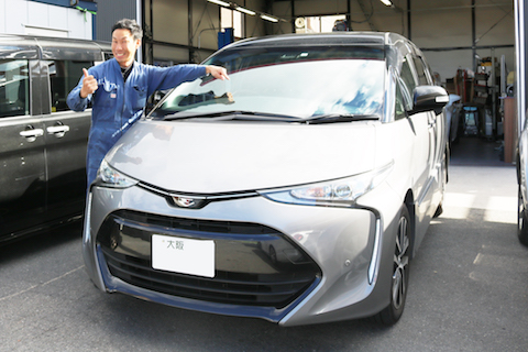 ウインドリペアというフロントガラスを直す方法なら交換しなくても大丈夫！