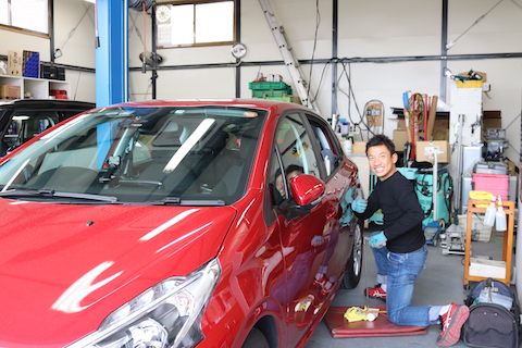 大きなヘコミも短時間で元どおり！塗装や交換しない修理方法とは？