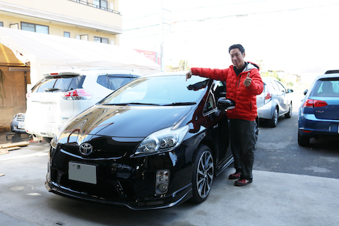 フロントガラス修理、長年の技術と方法で当日施工します！