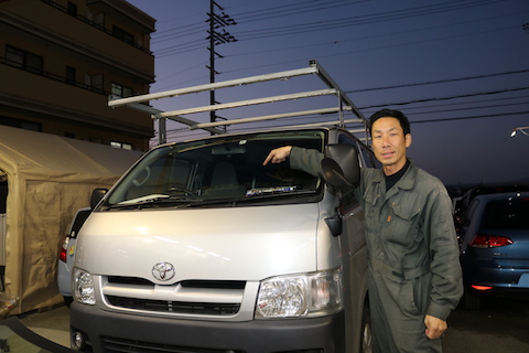 仕事用の車、時間の無い方に必見、フロントガラスの修理を40分〜で直します！