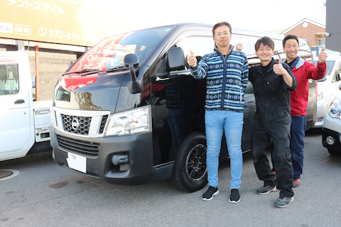 フロントガラスに飛び石被害！ヒビが入っても修理して車検に合格！