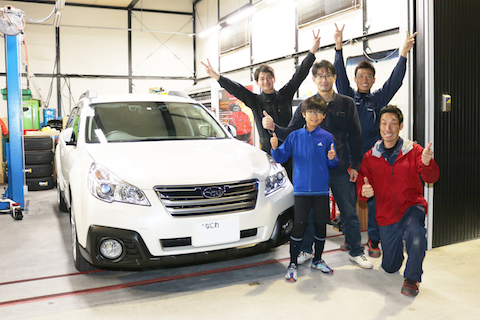 車のドアの大きなヘコミも、塗装しないデントリペアで直します！