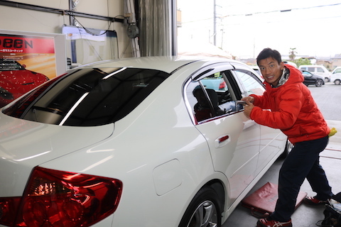 車の年内修理のご依頼殺到！12月のヘコミ修理はまだ間に合います！