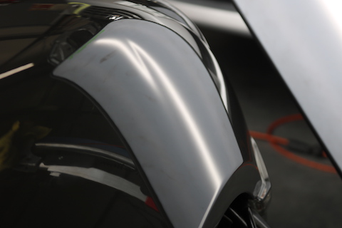 車のヘコミ修理、輸入車でも塗装しないで15分〜直る方法！