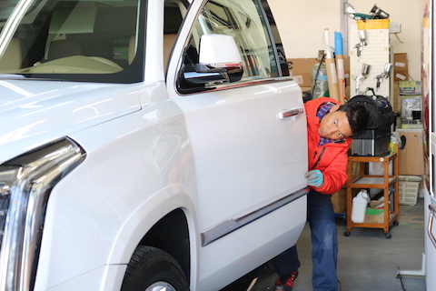 大事な愛車のヘコミ修理は、一番綺麗で即日直るデントリペア！