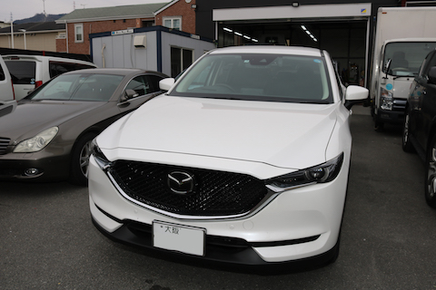 ウインドリペアを断られる500円玉以上の大きなフロントガラスの傷・割れも直します！