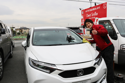 フロントガラス修理は、1/10以下で直せるウインドリペアが一番！