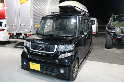 今日フロントガラスに飛び石被害にあったと緊急予約も修理可能です！