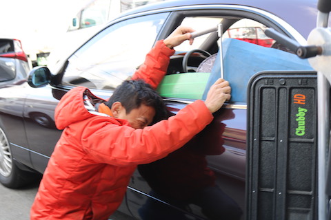 博物館用のお車、オリジナル塗装を守って修理！