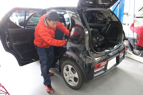 高速で1時間半！遠方でもヘコミ修理を任せたいと、嬉しいリピーター様のご依頼！