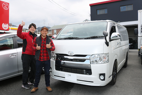 フロントガラスの傷・割れ、45分でウインドリペア飛び石修理出来ます！