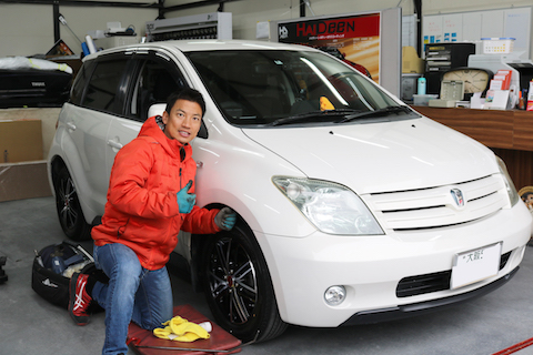 鈑金・塗装の前に一度確認ください。車のヘコミ修理はデントリペアで早くお得に直せるかも！！