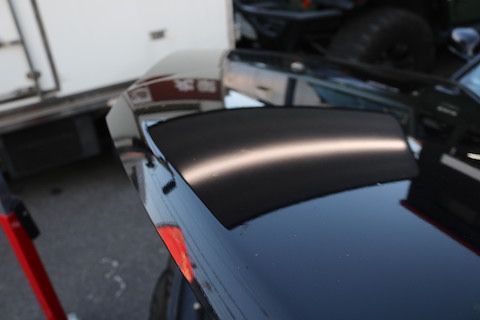 お客様の大事な愛車を、一番良いヘコミ方法で修理！