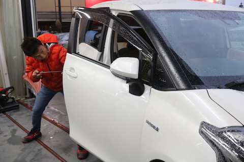 複数のヘコミ、予約無くても1時間かからず即日施工！2個目は半額！