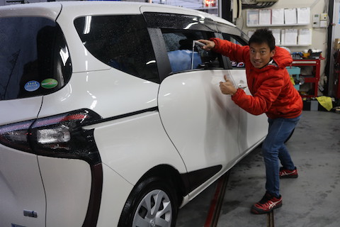 複数のヘコミ、予約無くても1時間かからず即日施工！2個目は半額！