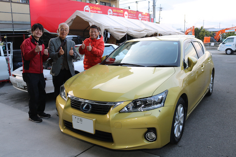鈑金しなくても車のヘコミが直る！デントリペアとは？