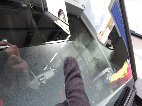 車のガラスでお悩みのある方、なんでも聞いてください！