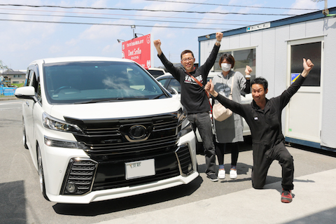 連休中、車で遠出したなら、フロントガラスが割れていないかチェックして下さい！