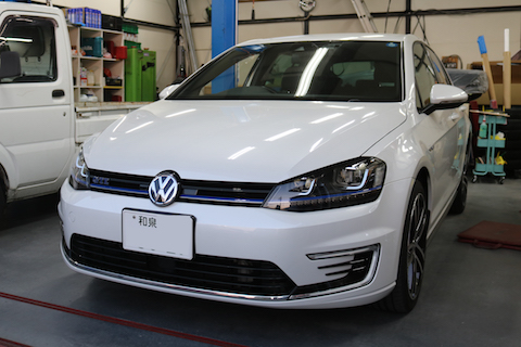 車のドアや内側ステップまで、いろんな箇所のヘコミ修理を直します。