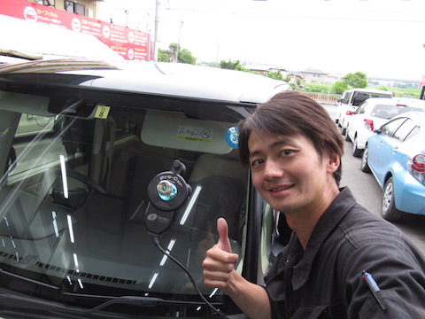 どこも断られて、最後の希望とご来店。ご期待にお応えするフロントガラス修理！