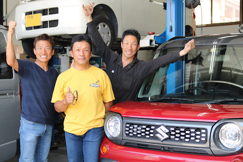 大きなヘコミでも鈑金・塗装しないデントリペア！