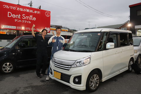 車検前にフロントガラスに飛び石被害。ご安心ください、修理で車検合格100%確実！