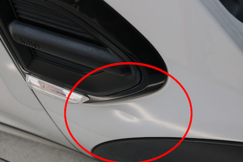 BMW ミニのヘコミ修理、大きくてもデントリペアで即時解決！