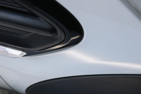 BMW ミニのヘコミ修理、大きくてもデントリペアで即時解決！