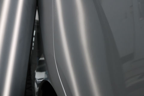 新車を納車1週間でドアパンチ被害！塗装したくないお客様のご期待にお答えします！