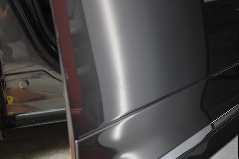 駐車場で自転車をあててヘコミが出来たらデントリペア