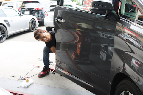 駐車場で自転車をあててヘコミが出来たらデントリペア