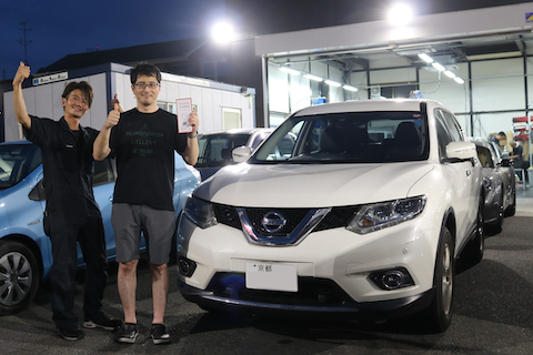 100円玉以上、2個重なったフロントガラスのヒビ割れは直せないと断られた傷を治します！