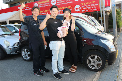 暑い中でも、熱い情熱をもってお客様にスマイルを提供しております😊