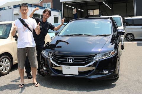 暑い中でも、熱い情熱をもってお客様にスマイルを提供しております😊