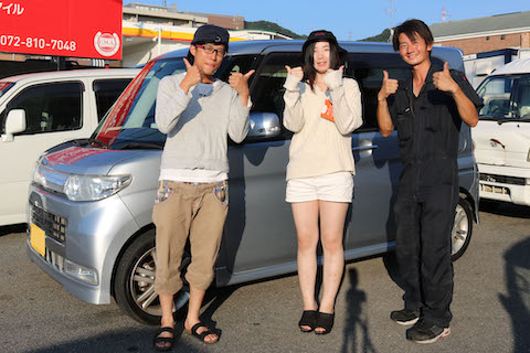 暑い中でも、熱い情熱をもってお客様にスマイルを提供しております😊