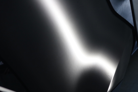 ショッピングモールなどの駐車場でのドアパンチ被害で一番ベストな修理のデントリペア