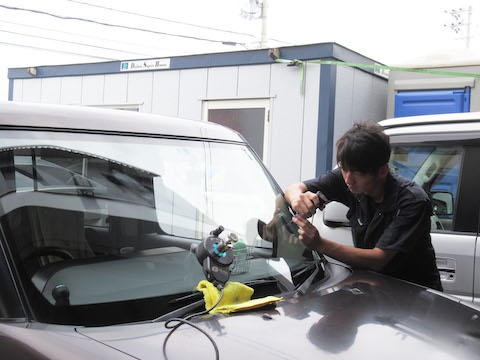 フロントガラスのひび割れ、複数あっても直せます！