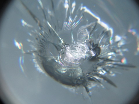 キャンピングカーなどのフロントガラス修理もお任せください。