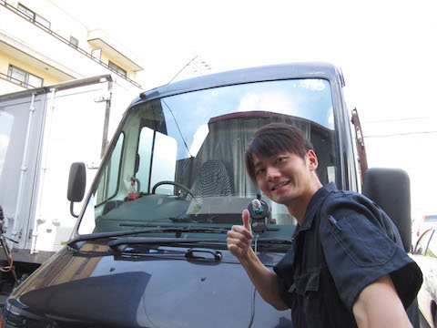 キャンピングカーなどのフロントガラス修理もお任せください。