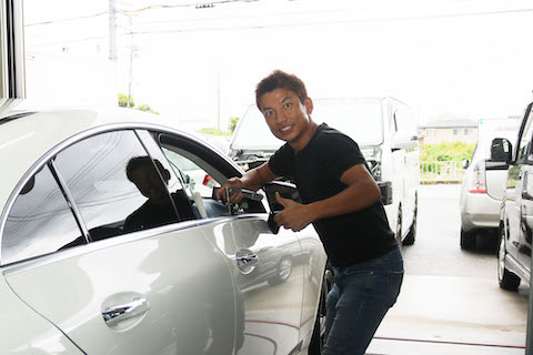 修理代が1/10になる車のヘコミ修理があります！