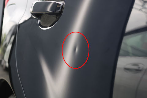 そのヘコミ、1時間以内で直します！驚きのデントリペア技術とは？