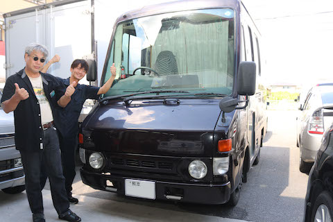 キャンピングカーなどのフロントガラス修理もお任せください。