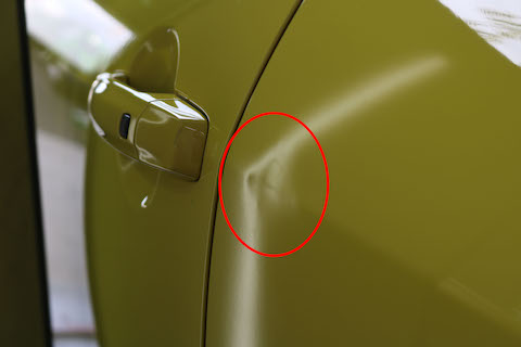 デントリペアという笑顔になる車のヘコミ修理技術をご用意しております！