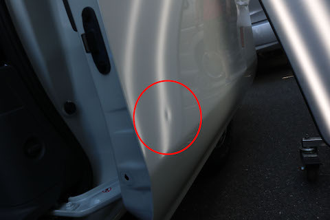 信じられない、感動する車のヘコミ直し技術、デントスマイルで体験ください！