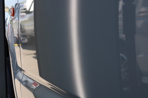 ディーラー様もオススメする、鈑金・塗装しない車のヘコミ直し！