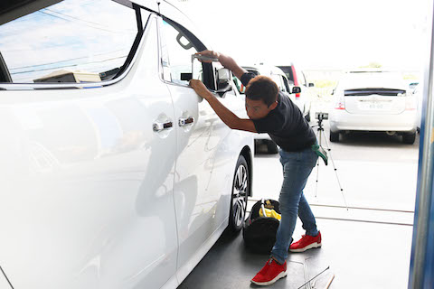 コーヒーブレイクと一緒に、車のヘコミ修理はいかかですか？