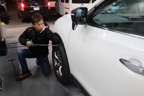 複数ヘコミ修理でも短時間で直るデントリペア！しかも2個目から半額！！